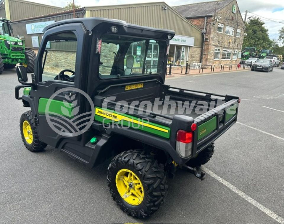 John Deere 865M