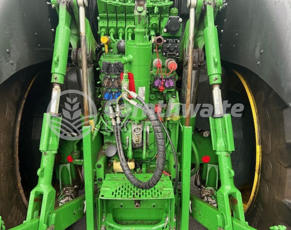 John Deere 6R 250