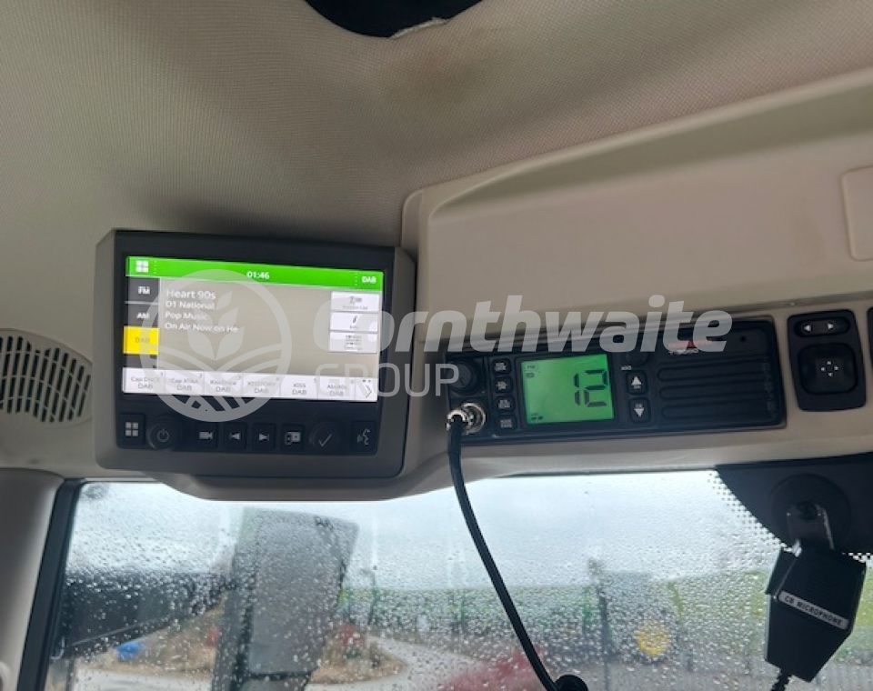 John Deere 6R 250