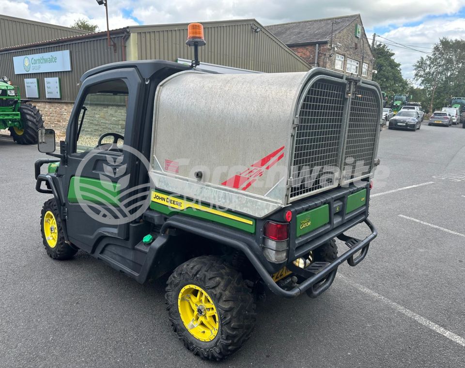 John Deere 865M