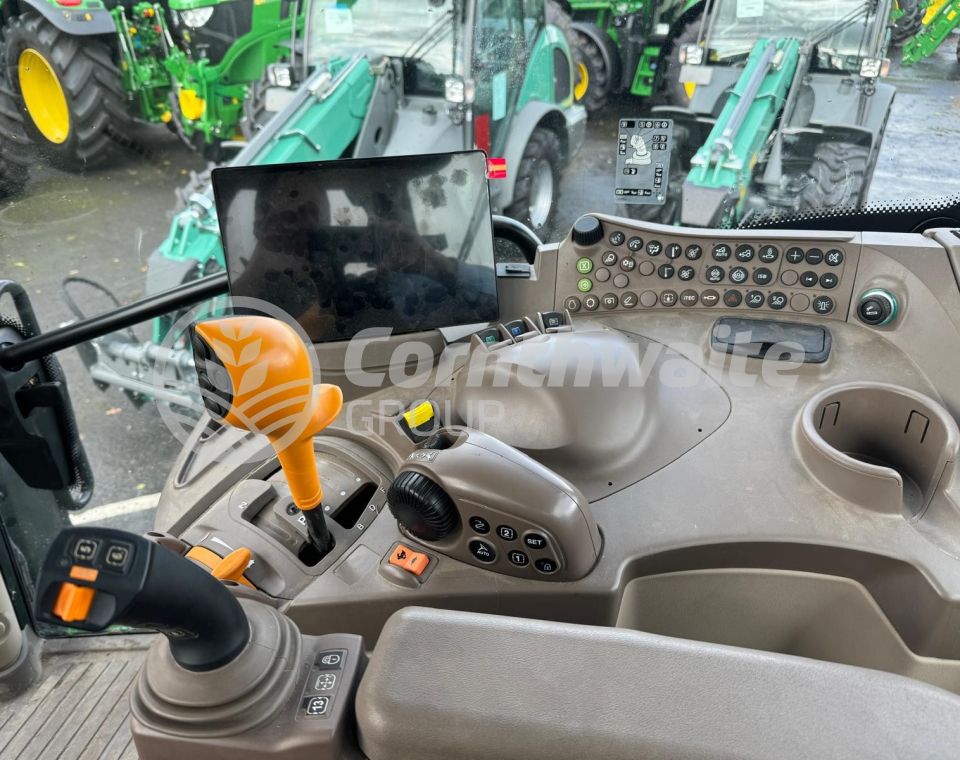 John Deere 6R120