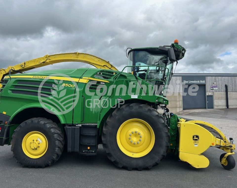 John Deere 8500