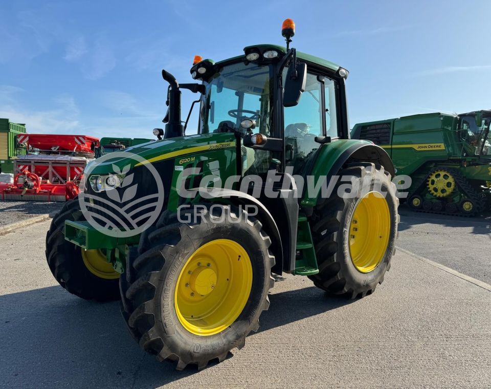 John Deere 6120M