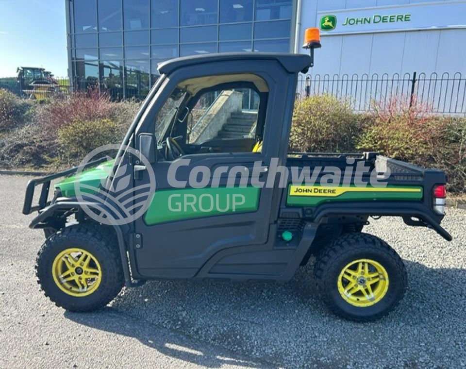 John Deere 865M
