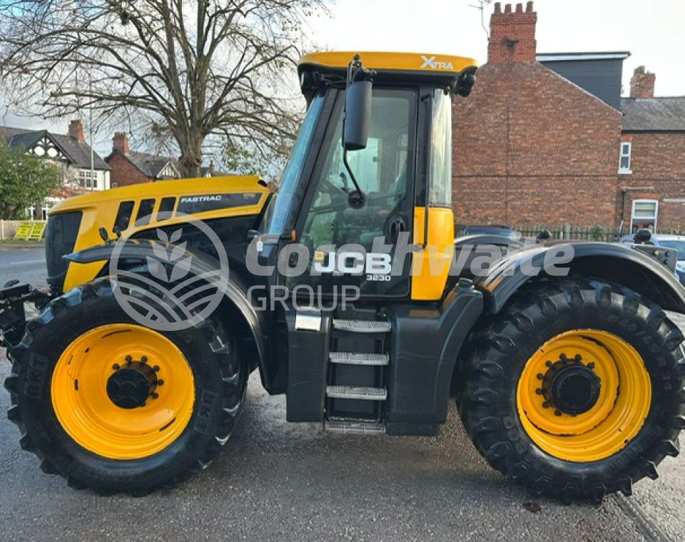 JCB Fastrac 3230