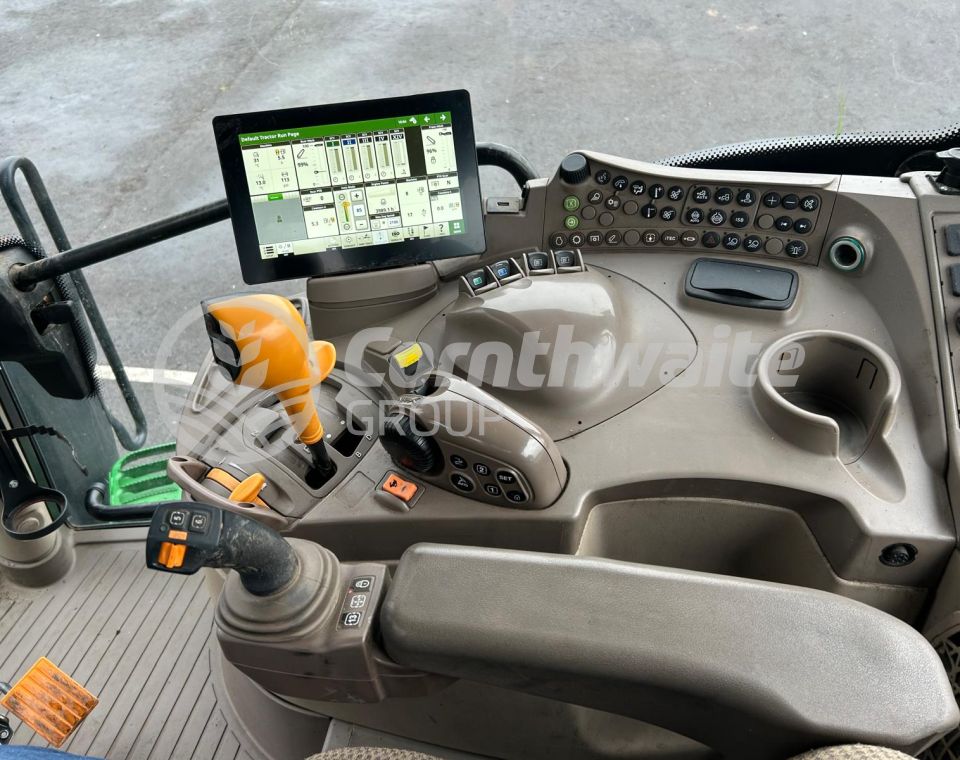 John Deere 6R 215