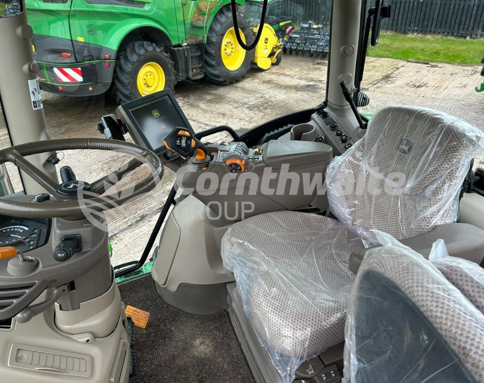 John Deere 6155R
