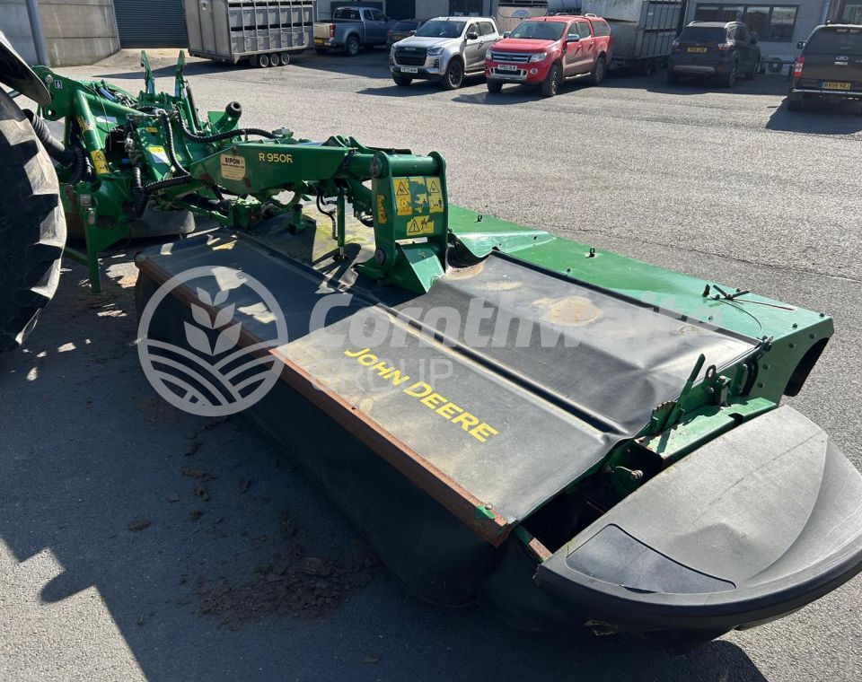 John Deere Full Set Triple Mowers - R950R and F310R