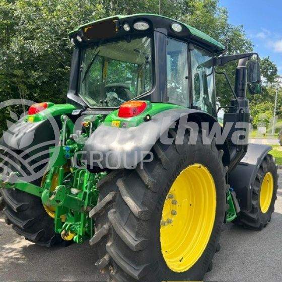 John Deere 6120M
