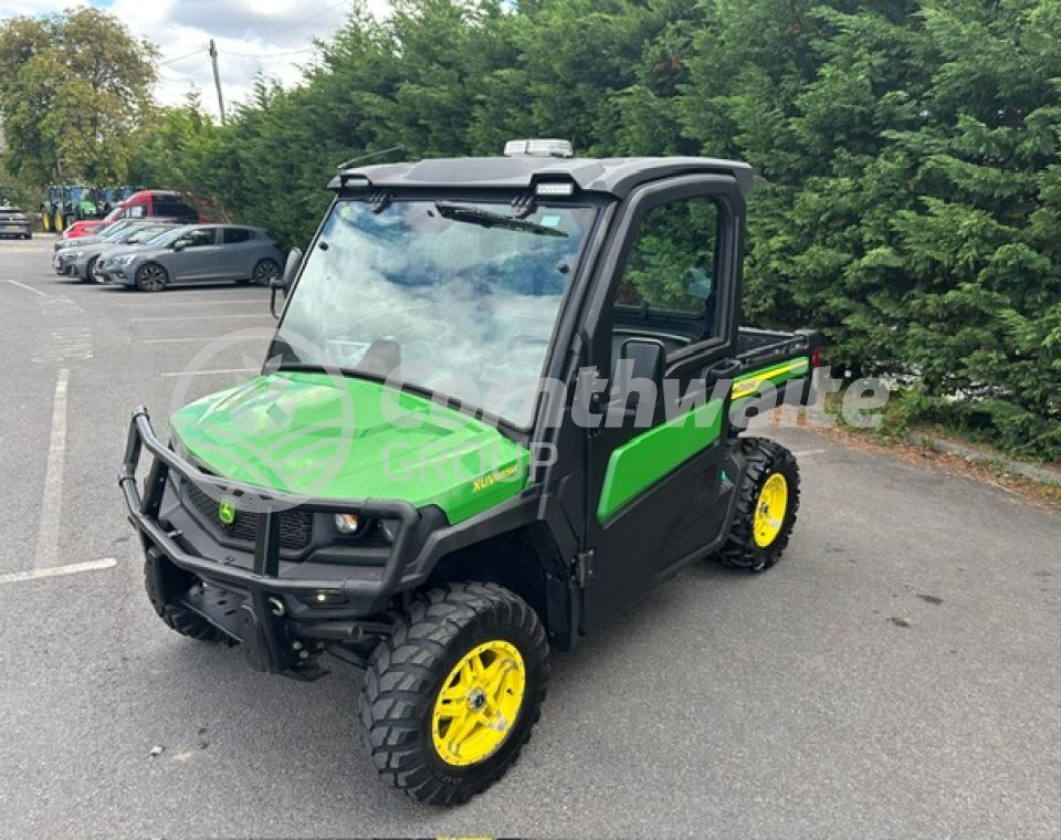 John Deere 865M