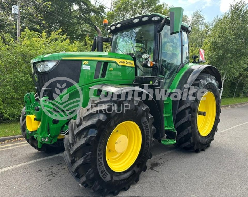 John Deere 6R 215