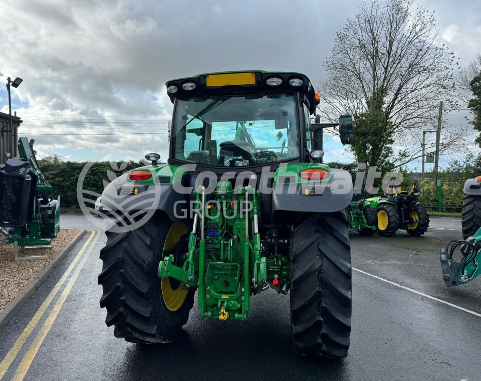 John Deere 6R120