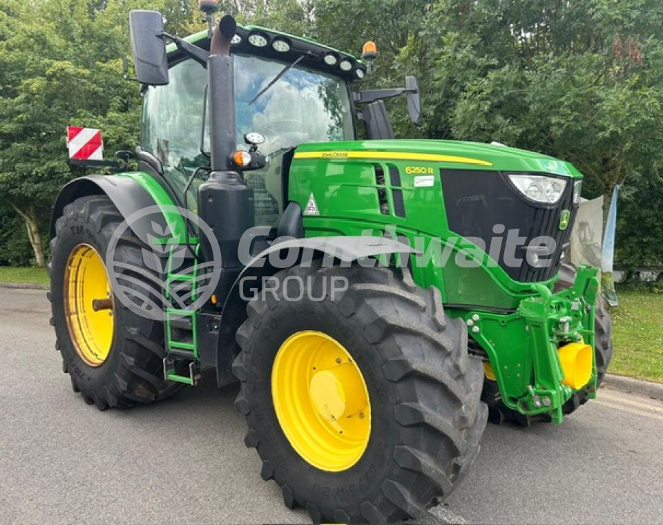 John Deere 6250R