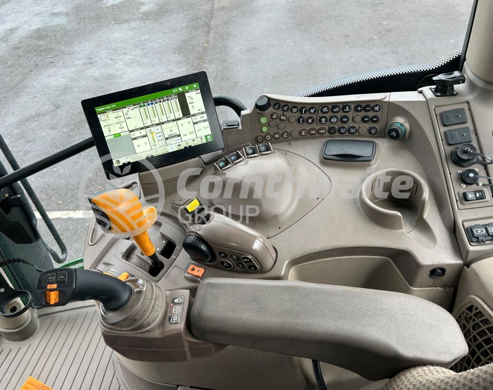 John Deere 6R 215