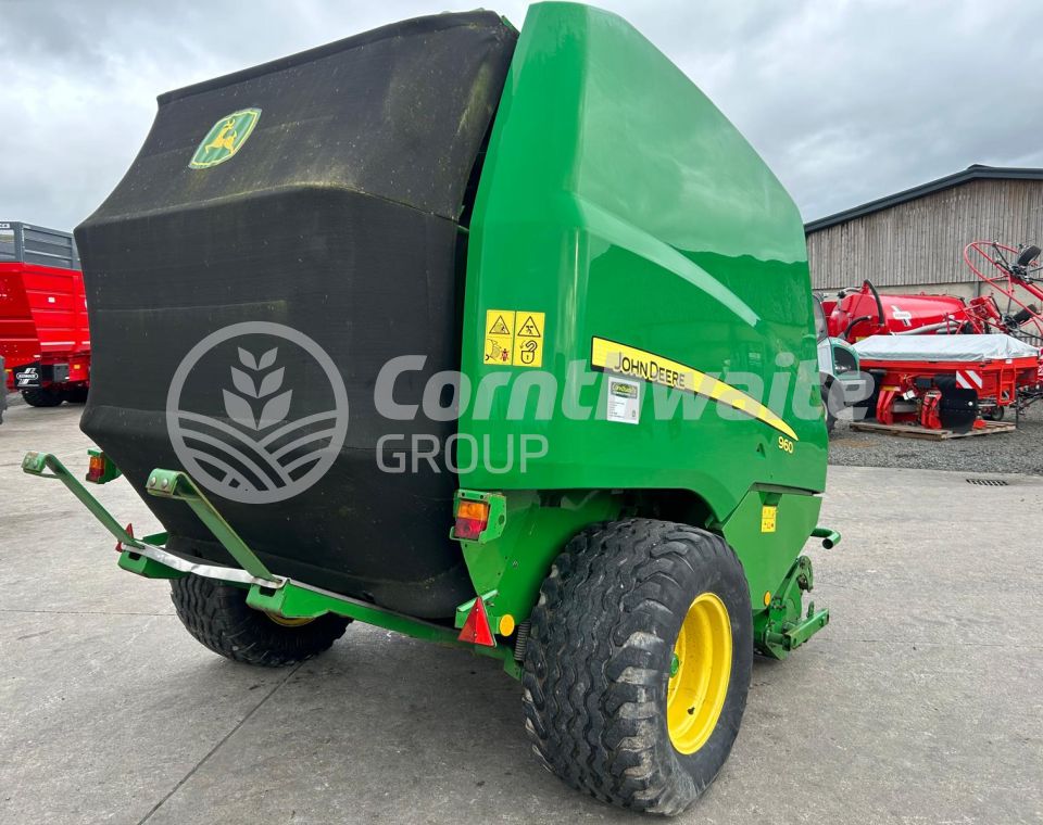 John Deere 960