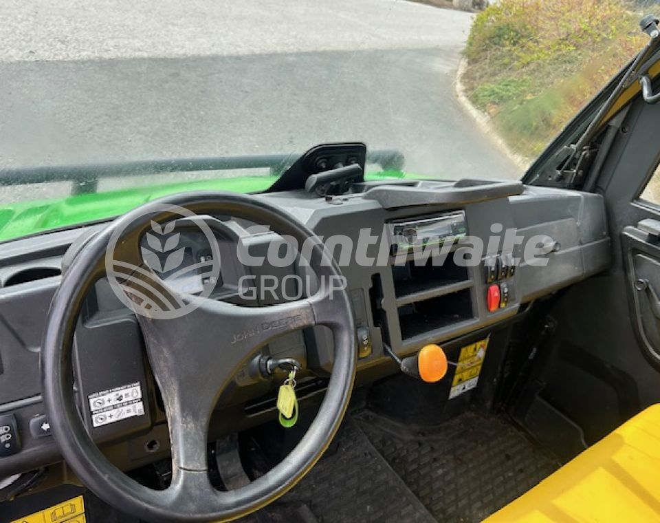 John Deere 865M
