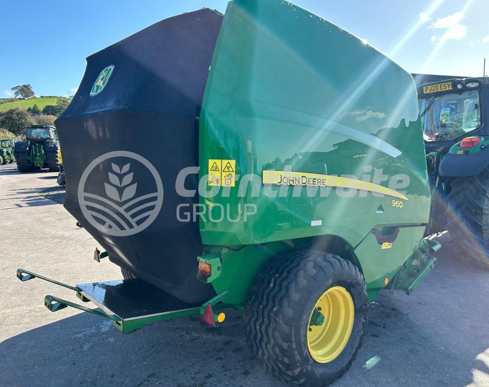 John Deere 960