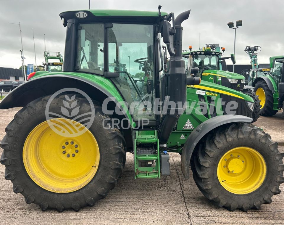 John Deere 6120M