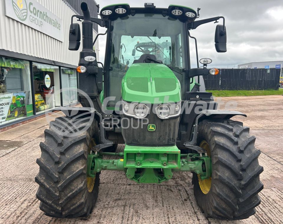 John Deere 6120M
