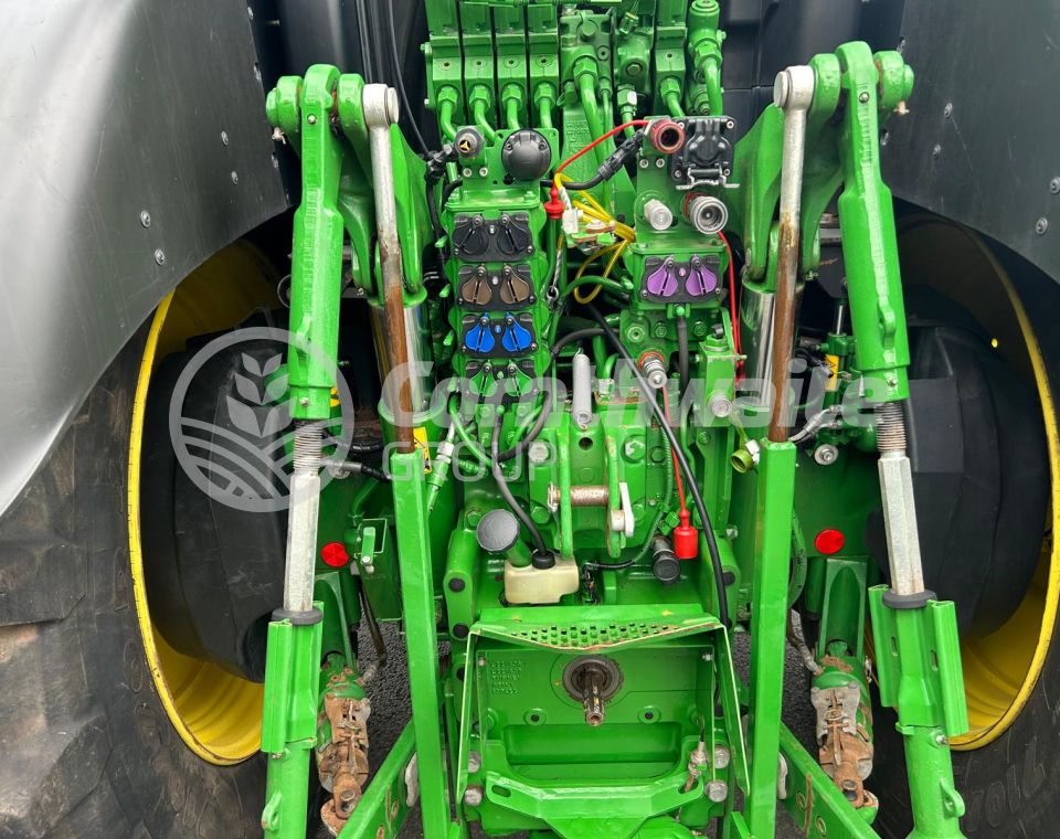 John Deere 6250R