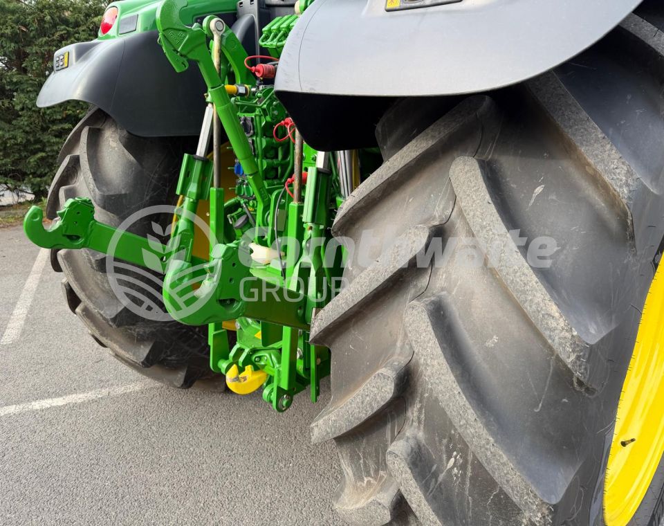 John Deere 6R 130