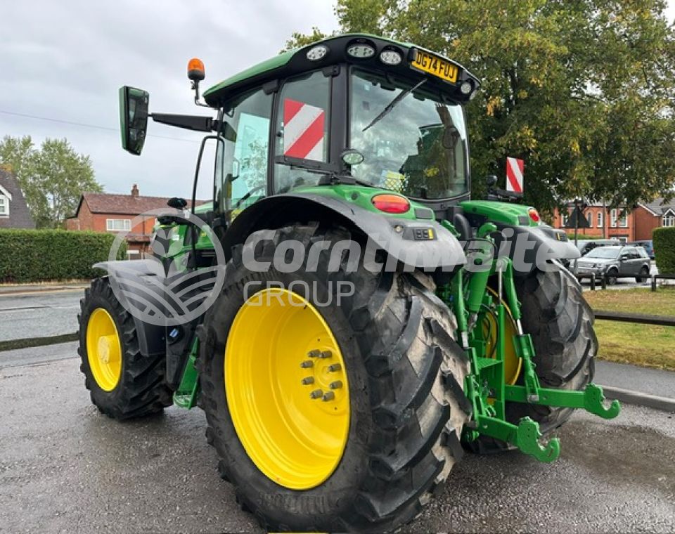 John Deere 6R155    