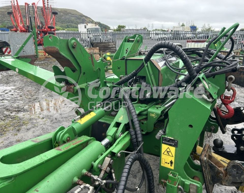 John Deere CC388