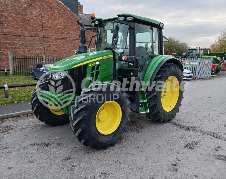 John Deere 6120M