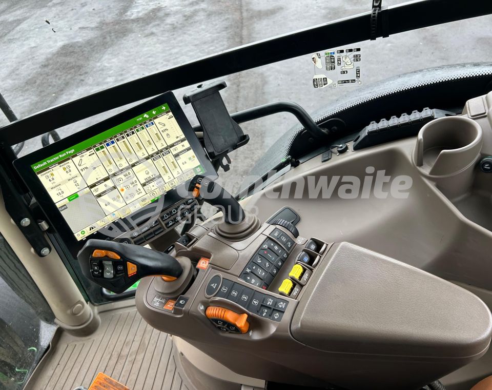 John Deere 6R 215