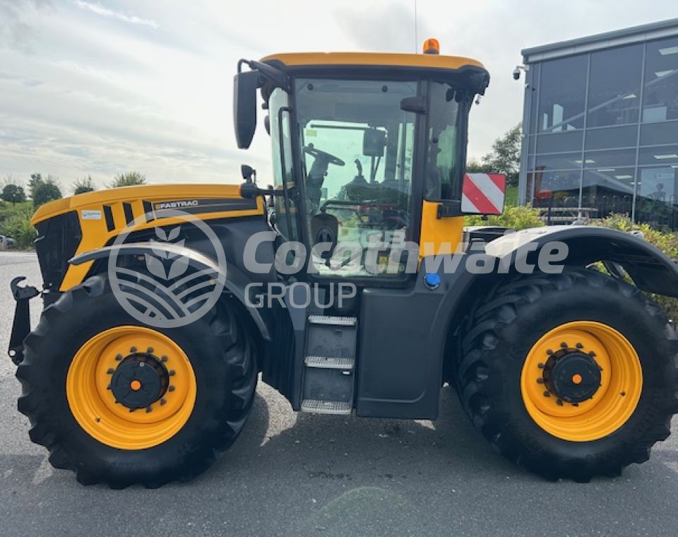 JCB Fastrac 4220