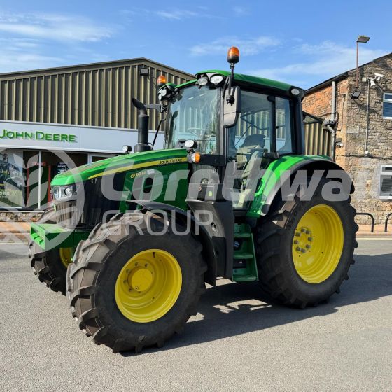 John Deere 6120M