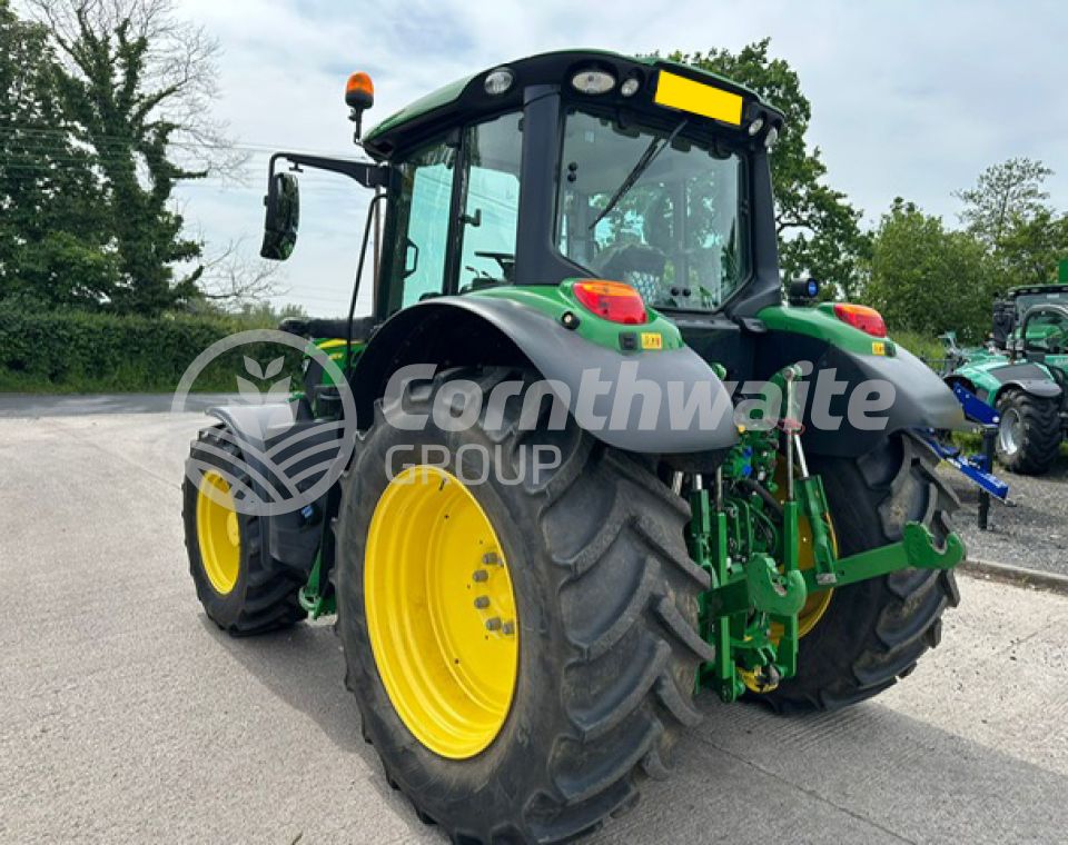 John Deere 6130M