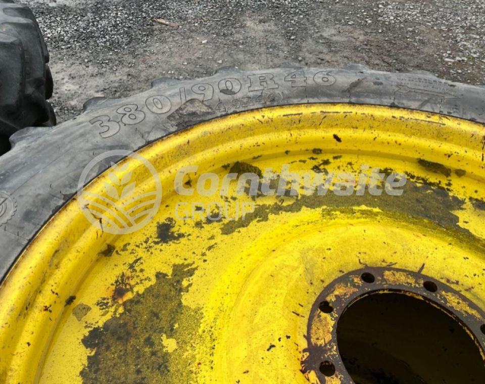 John Deere Row Crop Wheels 380/90R46 & 380/85R30 BKT tyres