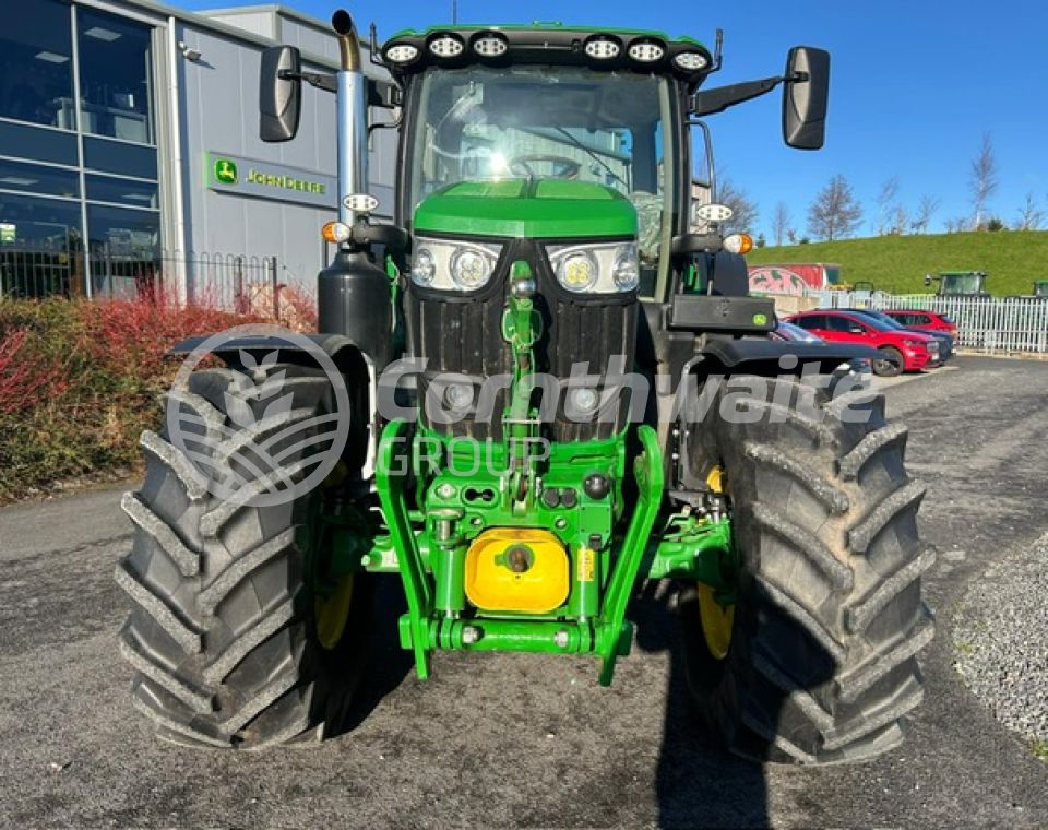John Deere 6R 195