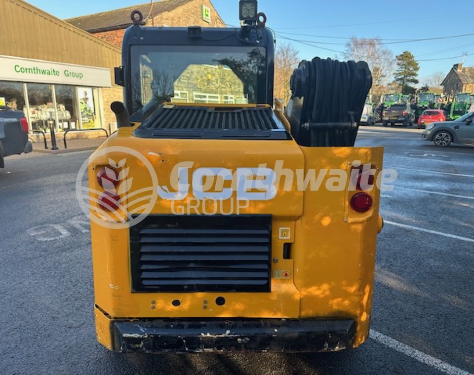JCB 205T