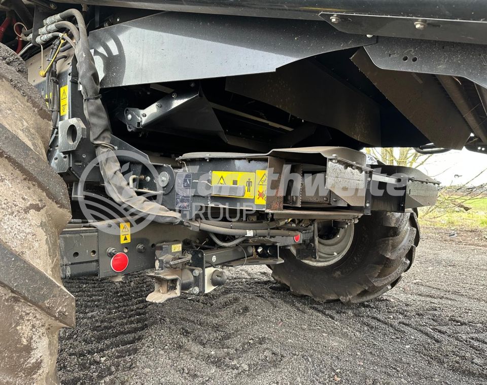 New Holland CX8.80 Combine Harvester