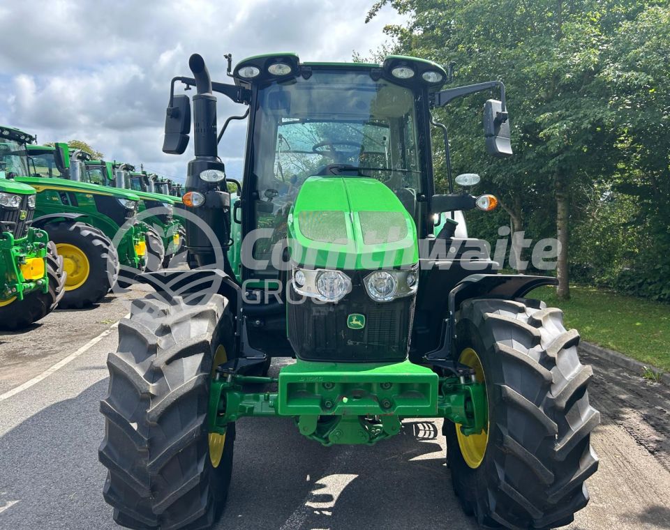 John Deere 6120M