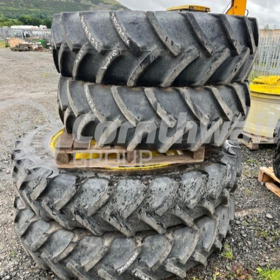 John Deere Row Crop Wheels 380/90R50 and 380/85R34