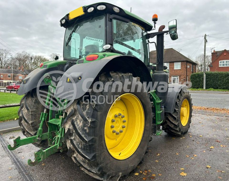 John Deere 6R 195