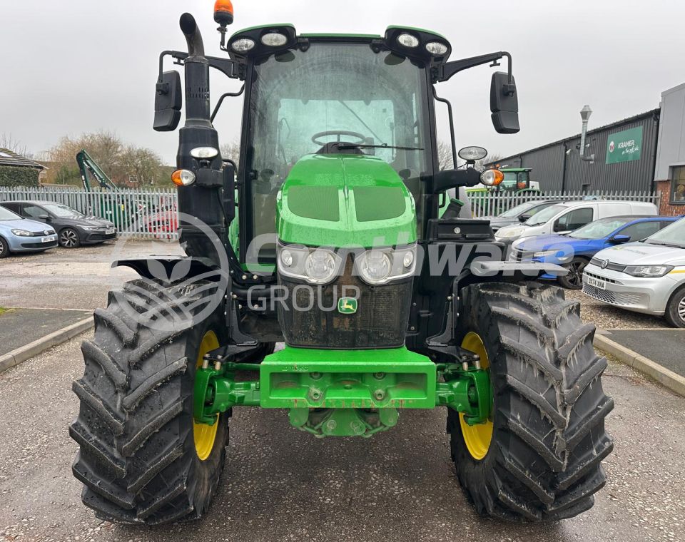John Deere 6120M