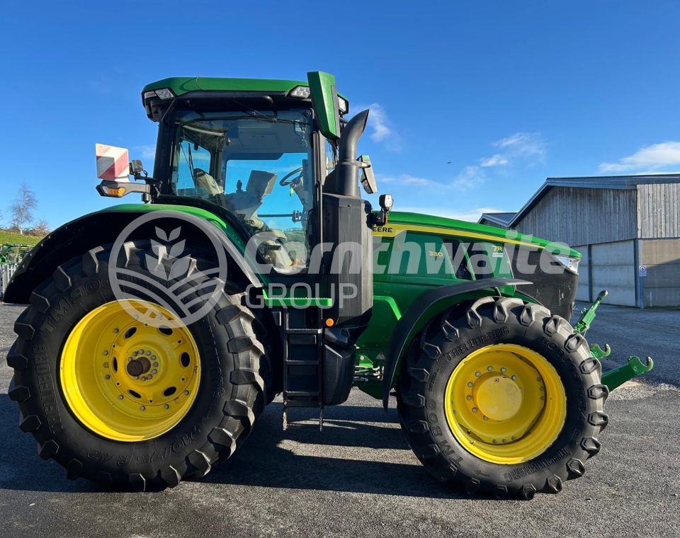 John Deere 7R 330