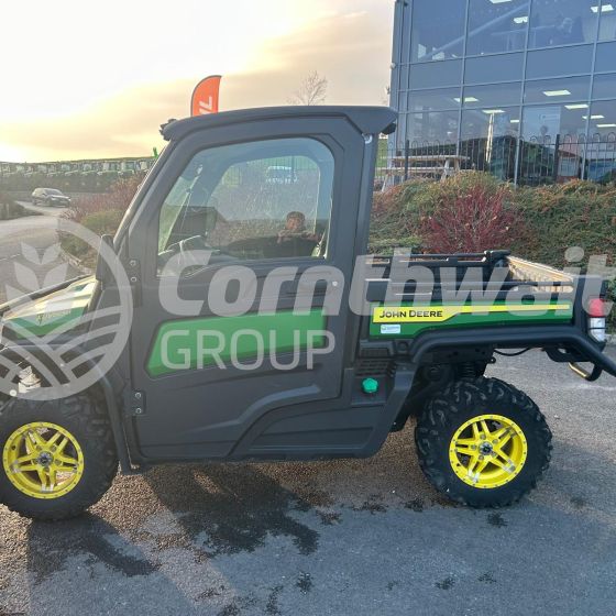 John Deere 865M