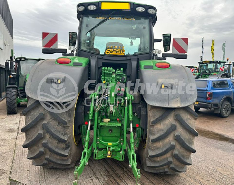 John Deere 6R 250