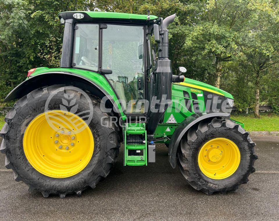 John Deere 6120M