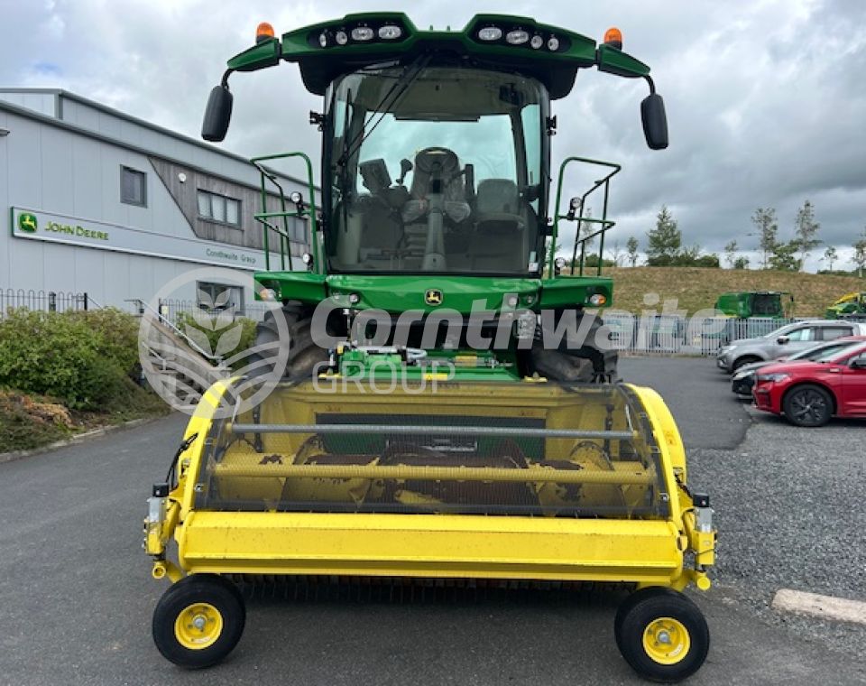 John Deere 8500