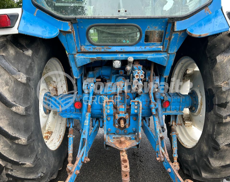 Ford 7810