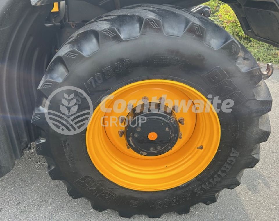 JCB Fastrac 4220