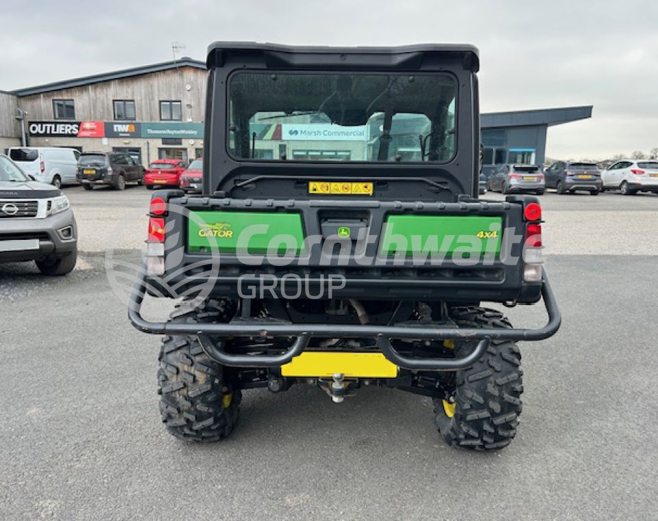 John Deere 865M