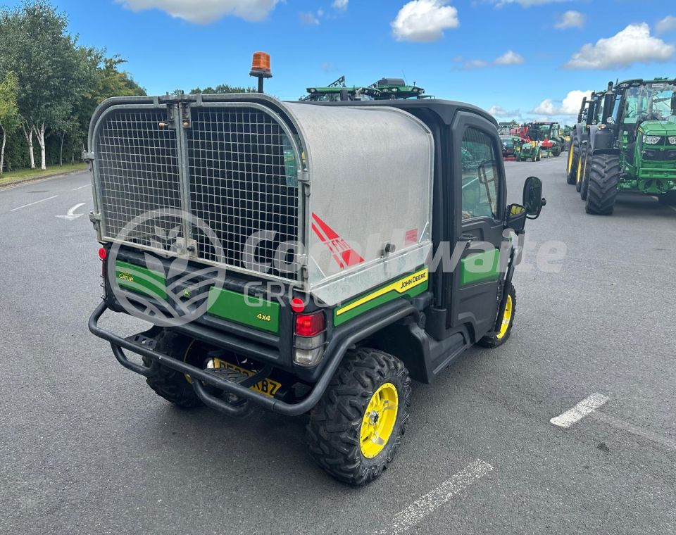 John Deere 865M