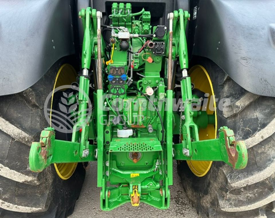 John Deere 6R 195